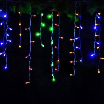 Instalatie de Craciun, tip Franjuri / Turturi, 5 metri, Multicolor 100 led-uri hexagonale Premium cu flash AGR020M Instalatie de Craciun, tip Franjuri / Turturi, 5 metri, Multicolor 100 led-uri hexagonale Premium cu flash AGR020M