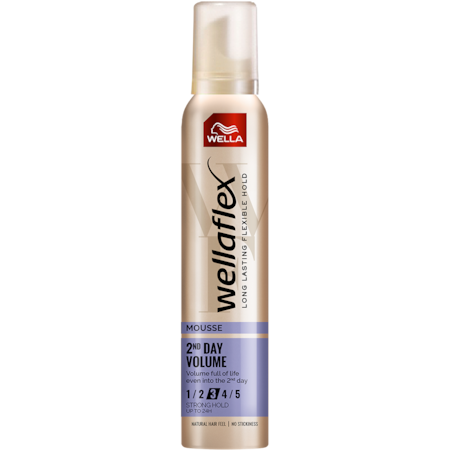 Spuma pentru par Wellaflex 2nd Day Volume cu fixare puternica, Fixare: 3/5, 200 ml
