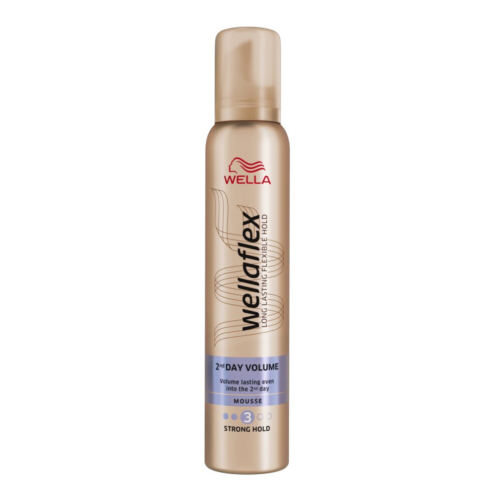 Spuma de par Wella Wellaflex 2Day Volume pentru fixare medie, 200 ml