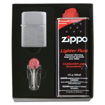 Set cadou Bricheta Zippo+Benzina 125 ml+Pietre Zippo Set cadou Bricheta Zippo+Benzina 125 ml+Pietre Zippo