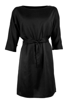 Rochie dama cu decolteu rotund Zusss, dreapta, Negru Rochie dama cu decolteu rotund Zusss, dreapta, Negru