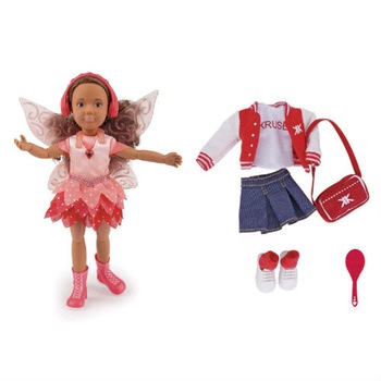 Papusa Joy cu accesorii, Kathe Kruse, cutie Deluxe, articulatii mobile, face parte din povestea Kruselings - Gardienii Viselor Papusa Joy cu accesorii, Kathe Kruse, cutie Deluxe, articulatii mobile, face parte din povestea Kruselings - Gardienii Viselor