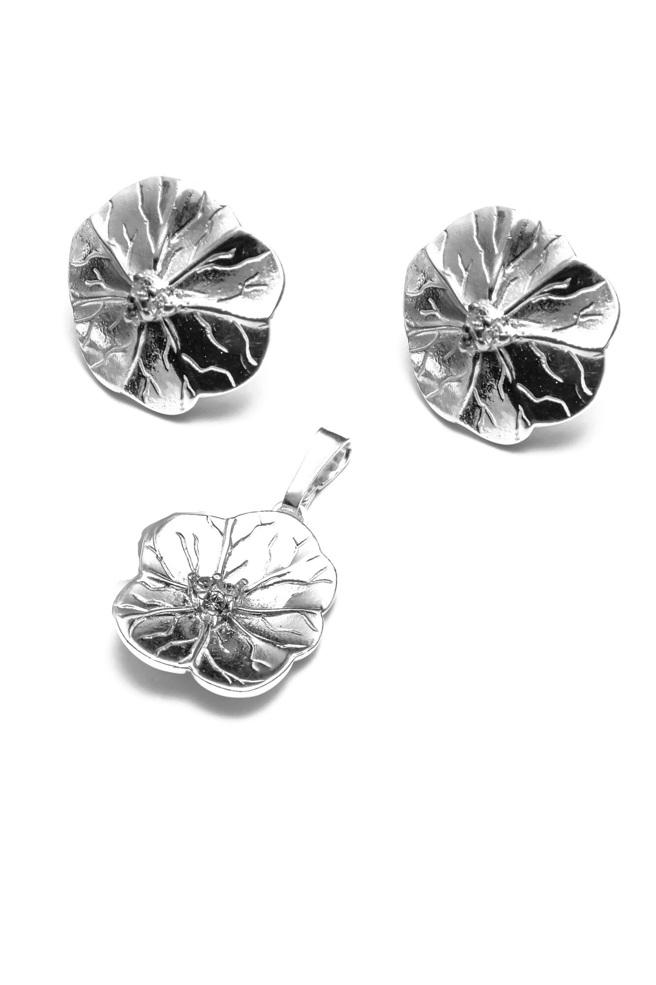 Set din argint 925,Eurosilver,in forma de floare cu zirconiu,alb