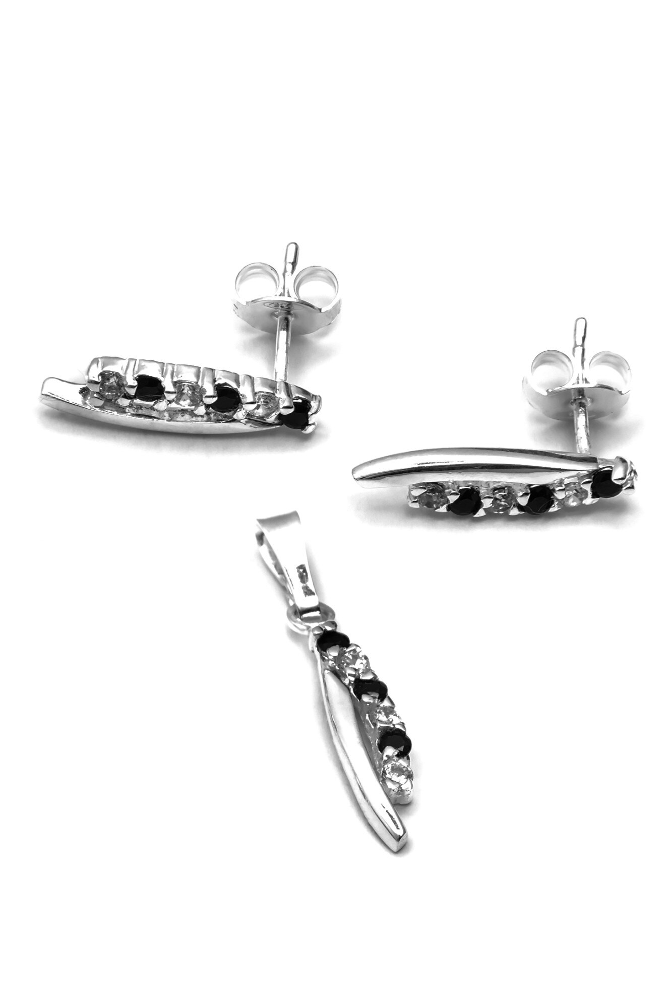 Set din argint 925, Eurosilver, cu zirconiu de 3mm, alb si negru