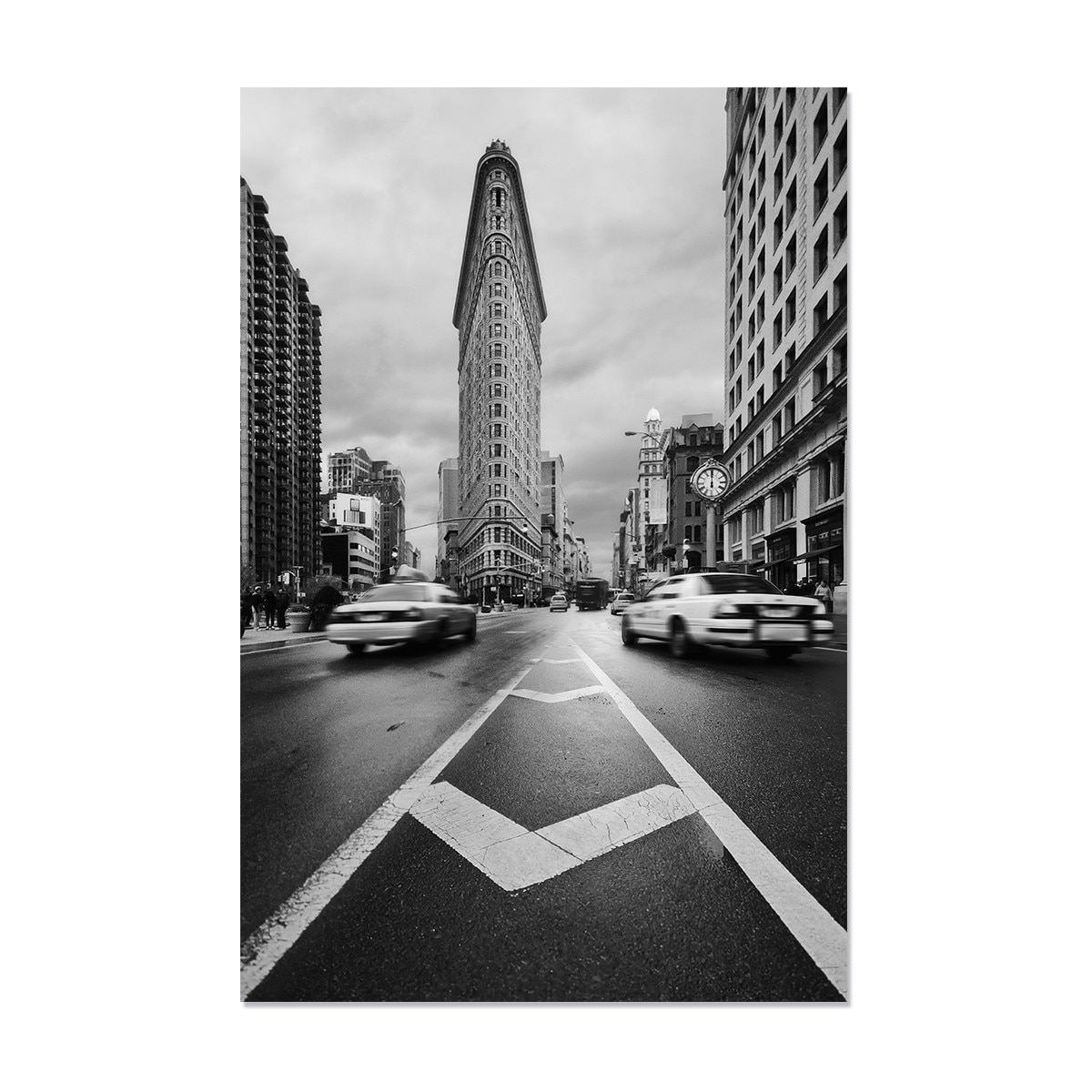 Tablou Canvas - Taxi, Oras, Cladiri, Arhitectura, Alb/Negru, 80 x 120 cm