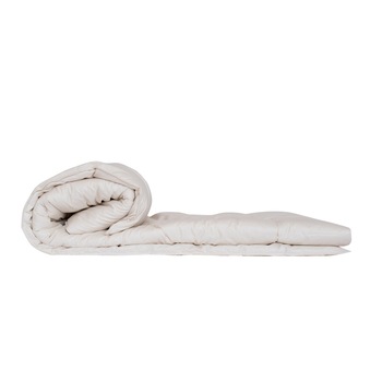 Pilota Confort Merino, 200 x 200 cm, umplutura LANA MERINOS si invelis Bumbac ORGANIC Pilota Confort Merino, 200 x 200 cm, umplutura LANA MERINOS si invelis Bumbac ORGANIC