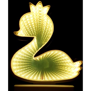 Decoratiune Luminoasa cu Baterii/USB Model Ratusca Alb Cald 17 cm Decoratiune Luminoasa cu Baterii/USB Model Ratusca Alb Cald 17 cm