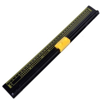 Ghilotina A4 pentru hartie A4 iMK, capacitate 3 coli, Negru Ghilotina A4 pentru hartie A4 iMK, capacitate 3 coli, Negru