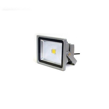 Proiector profesional pentru casa , Putere 50W , Dimensiune: 28.5 x 23 cm , Tensiune : 220V Proiector profesional pentru casa , Putere 50W , Dimensiune: 28.5 x 23 cm , Tensiune : 220V
