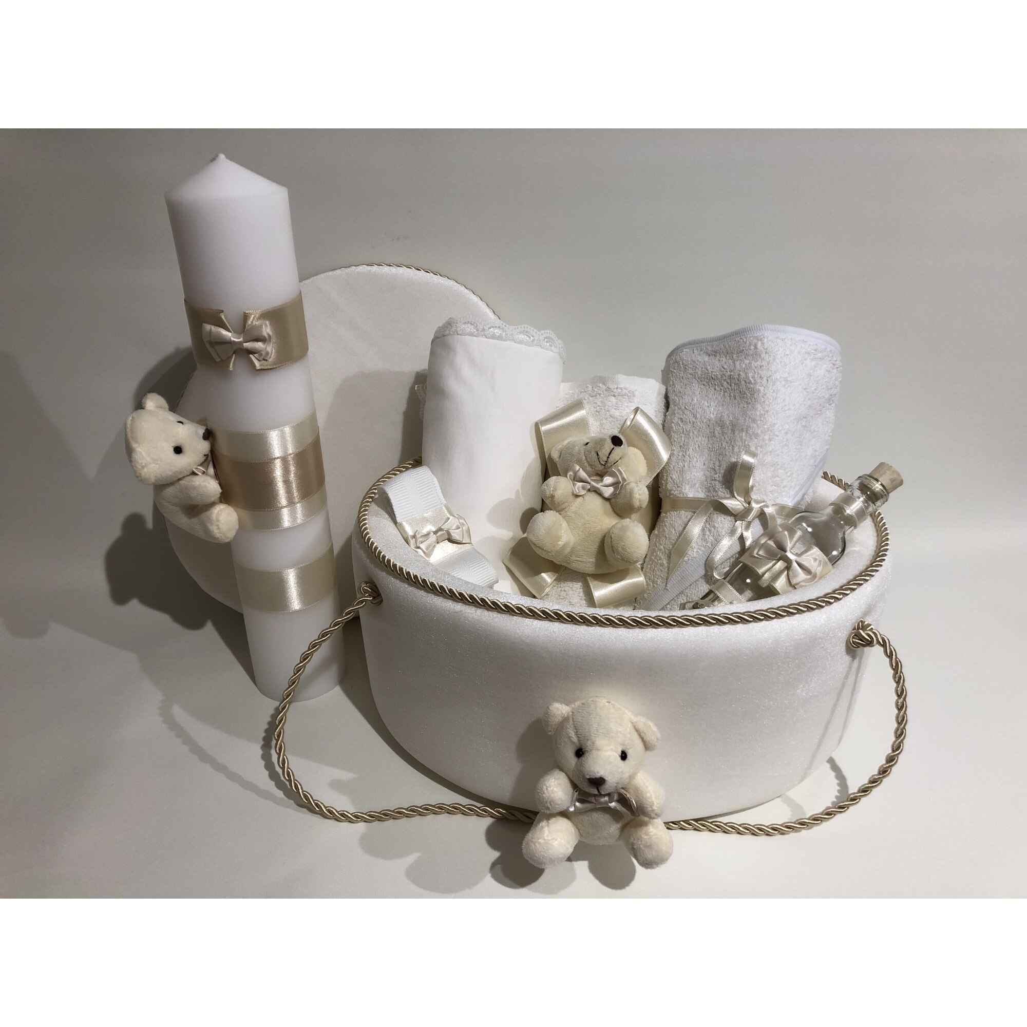 Trusou botez la cufar din catifea si lumanare id:136 model Ola Baby