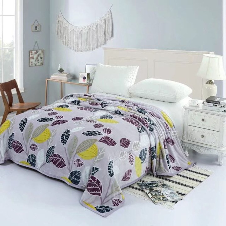 Дебело, пухкаво одеяло Cocolino, цветни листа, 200x230см