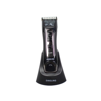 Masina de tuns profesionala cu stand de incarcare, lama cu invelis din titan si cutit ceramic RF689 Masina de tuns profesionala cu stand de incarcare, lama cu invelis din titan si cutit ceramic RF689