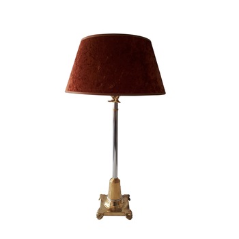 Veioza Quadra picior metal argintiu cu auriu si abajur din plus coniac H: 74 cm Veioza Quadra picior metal argintiu cu auriu si abajur din plus coniac H: 74 cm