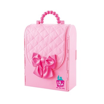 Casuta pentru papusi cu accesorii in forma de gentuta, design modern si atragator Casuta pentru papusi cu accesorii in forma de gentuta, design modern si atragator
