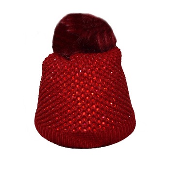 Caciula trendy de iarna cu strasuri aplicate, D&J Exclusive, Rosu, Universal Caciula trendy de iarna cu strasuri aplicate, D&J Exclusive, Rosu, Universal