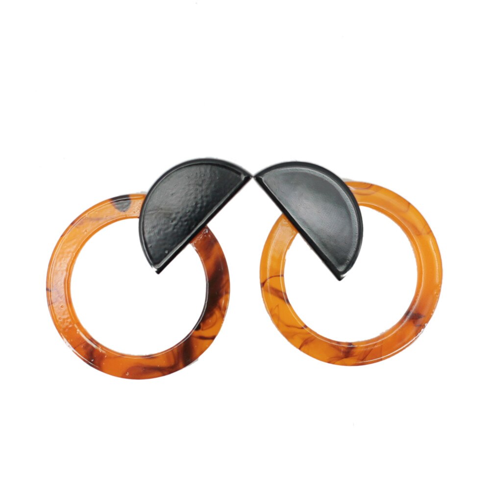 Cercei maro/ negru, material acrilic, in forma de cerc