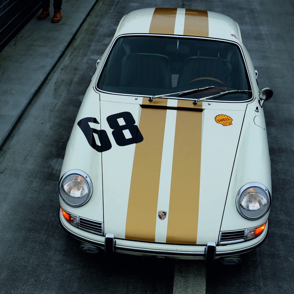 Tablou Forex, Lady on road, 50x50 cm