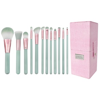 Set 12 pensule machiaj LOVE IS TRUSTING (BOX) Set 12 pensule machiaj LOVE IS TRUSTING (BOX)