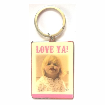 Breloc metalic - Love Ya! Breloc metalic - Love Ya!