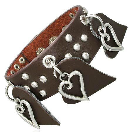 Bratara piele naturala maro cu tinte metalice si inimioare - BeSpecial 22