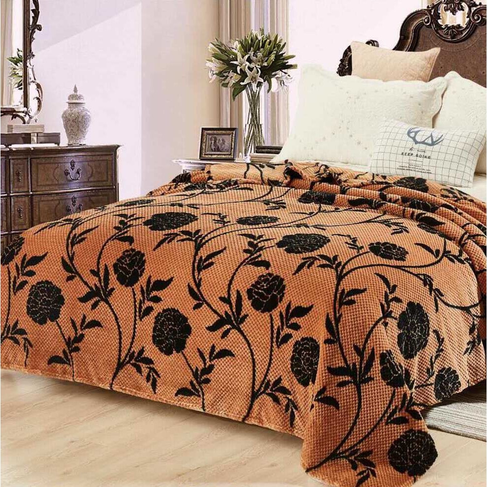 Patura Cocolino moale, gofrata maro cu model, punga cadou 200X230cm Gf30