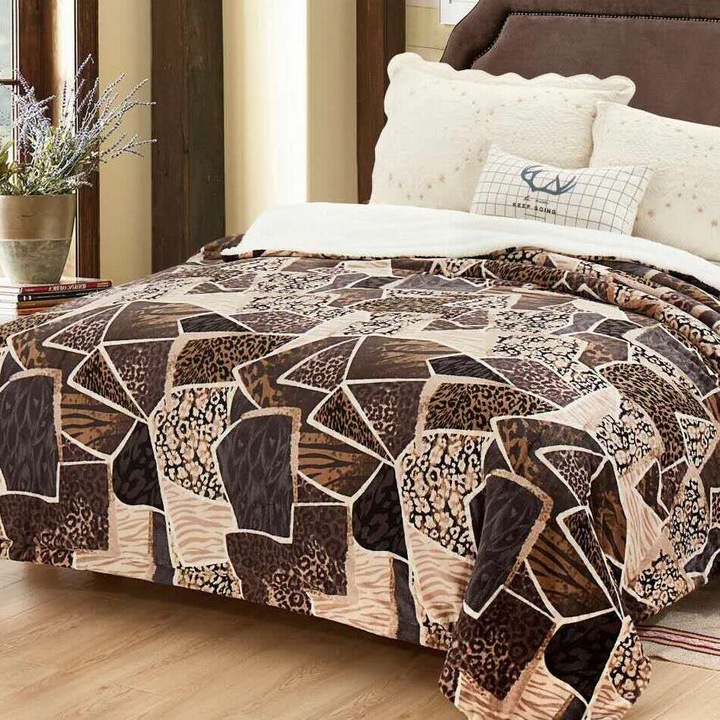 Patura cocolino groasa cu blana 2 fete 200*230cm maro Amy505