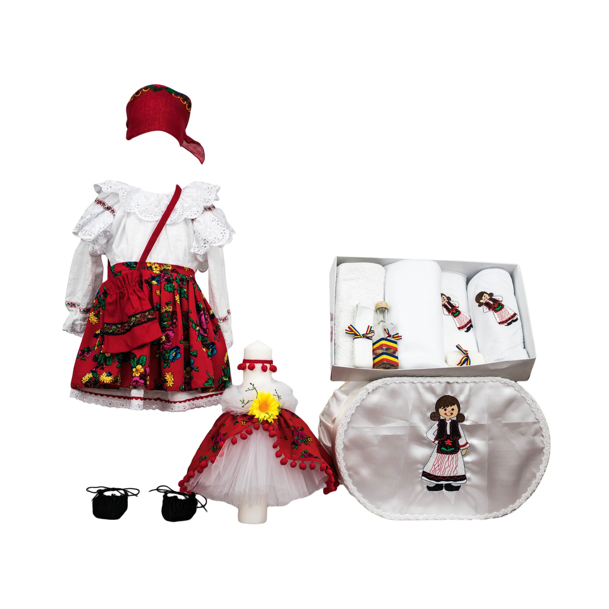 Set traditional Mariuca patru piese, motive multicolore rosii, varsta 3-6 luni