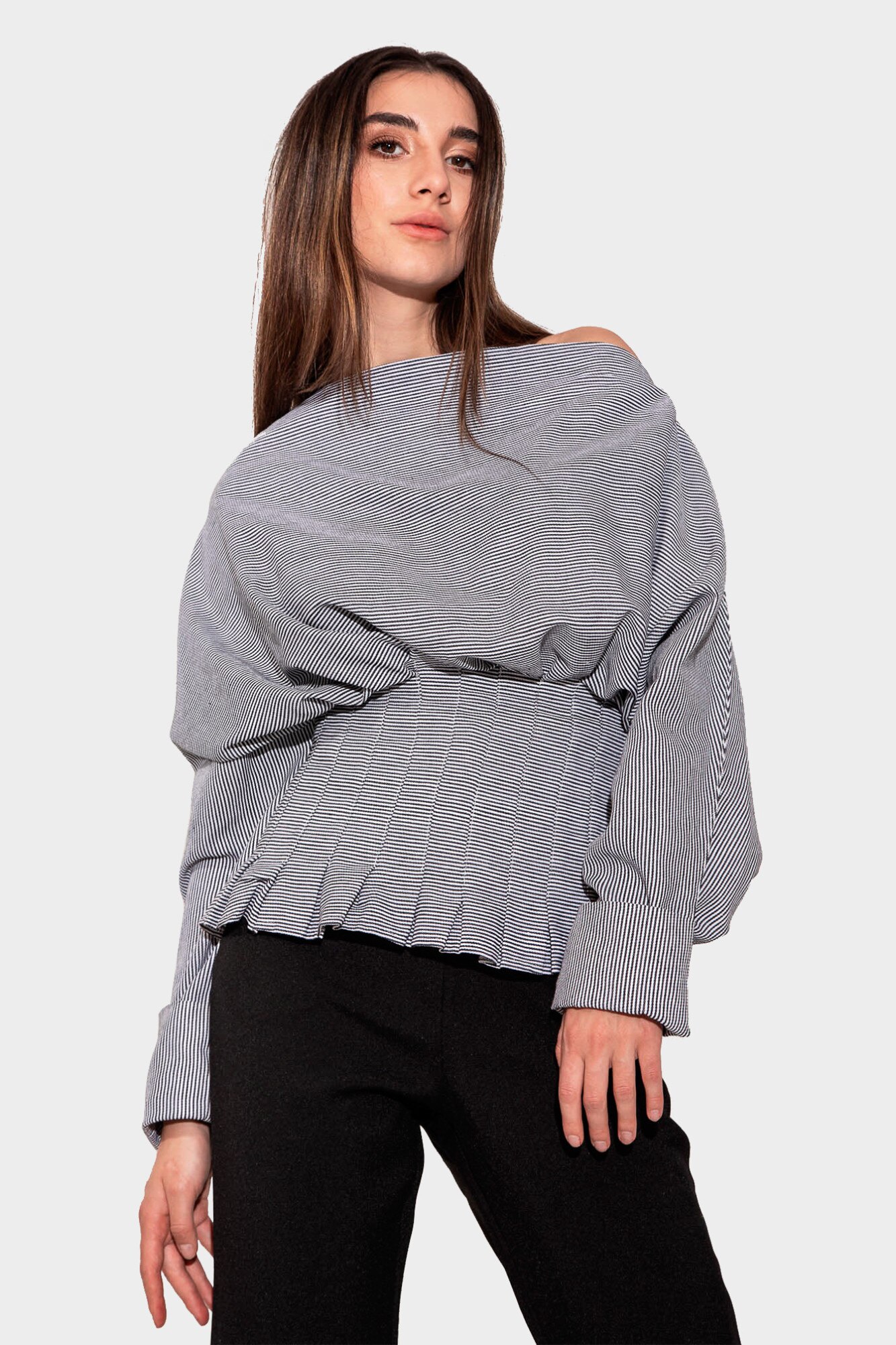 Camasa gri pe umeri cu dungi, Nympha Clothing, S/M INTL