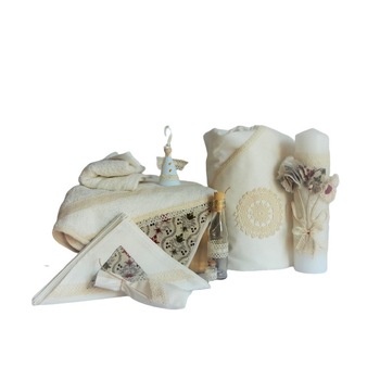 Set- trusou, paturica, lumanare si cufar pentru botez biserica, Odorul Mamei, IVOIRE- Cusatura Romaneasca, unicat, cu aplicatii handmade - set 10 piese Set- trusou, paturica, lumanare si cufar pentru botez biserica, Odorul Mamei, IVOIRE- Cusatura Romaneasca, unicat, cu aplicatii handmade - set 10 piese
