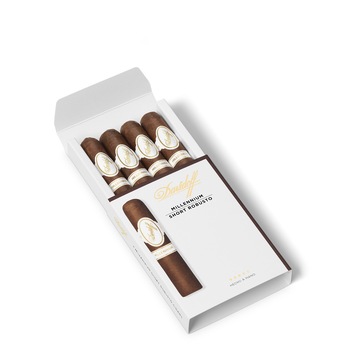 Trabucuri Davidoff Millennium Blend Short Robusto Natural 4 Pack Trabucuri Davidoff Millennium Blend Short Robusto Natural 4 Pack