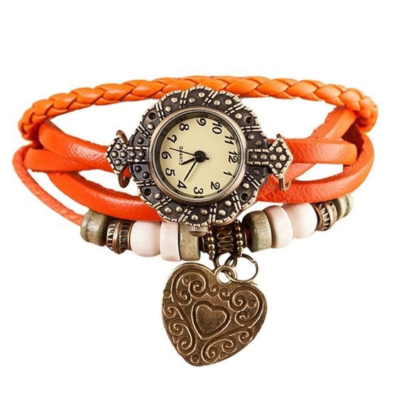 Ceas de dama retro portocaliu cu accesoriu inimioara