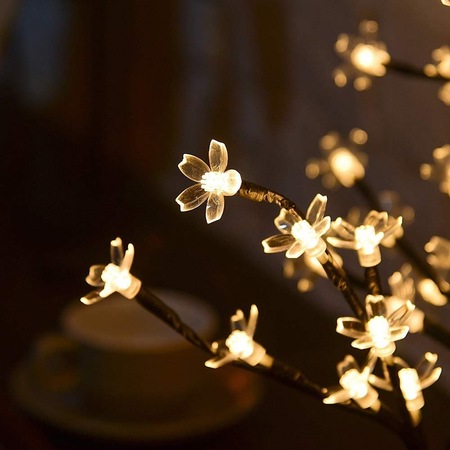 Copac Lumi LUXURY® cu flori, 24 LED-uri cu lumina calda, 60 cm, special pentru un spatiu de poveste, alimentare baterii, grad de protectie IP20, ce recomanda utilizarea la interiorul incaperii