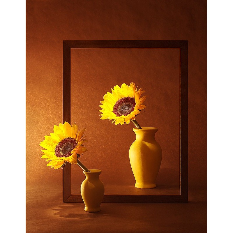 Tablou canvas, produs DekoStore, pentru dormitor/living/birou, inramat pe cadru de lemn, print HD, Doua surori: floarea soarelui, 30x40 cm