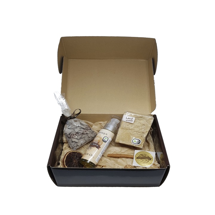 Test- és arcápoló ajándékkészlet "Argan", Organique felirattal