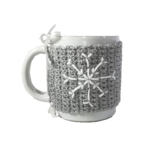 Cana cu hainuta crosetata 