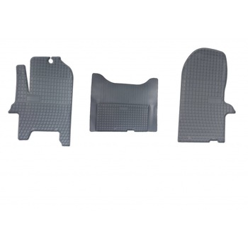 Set 4 covorase/presuri din cauciuc negru antiaderent dedicate IVECO DAILY IV din 2006 in prezent Set 4 covorase/presuri din cauciuc negru antiaderent dedicate IVECO DAILY IV din 2006 in prezent