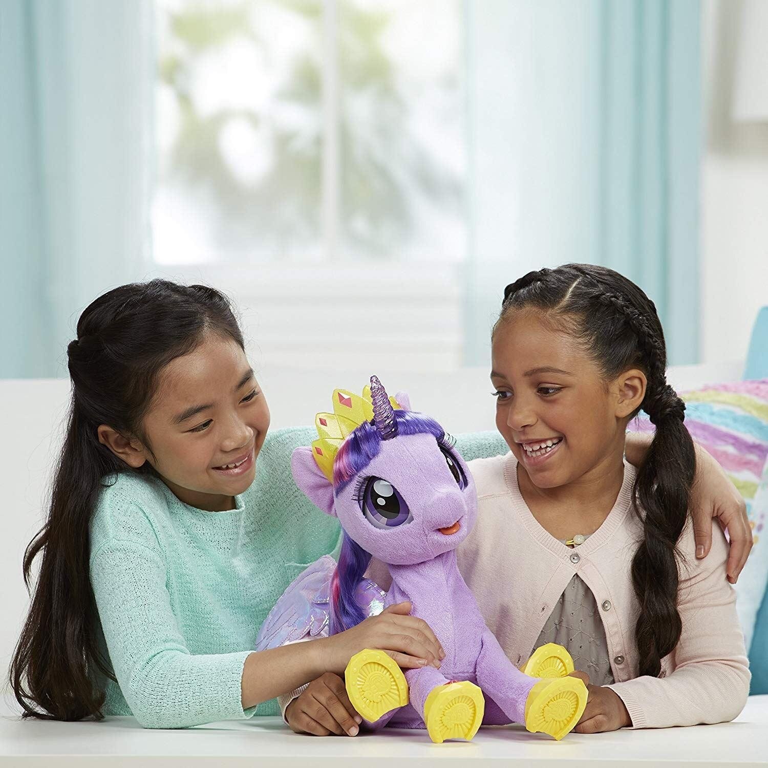 Ponei interactiv My Little Pony Twilight Sparkle cu 90 de fraze si