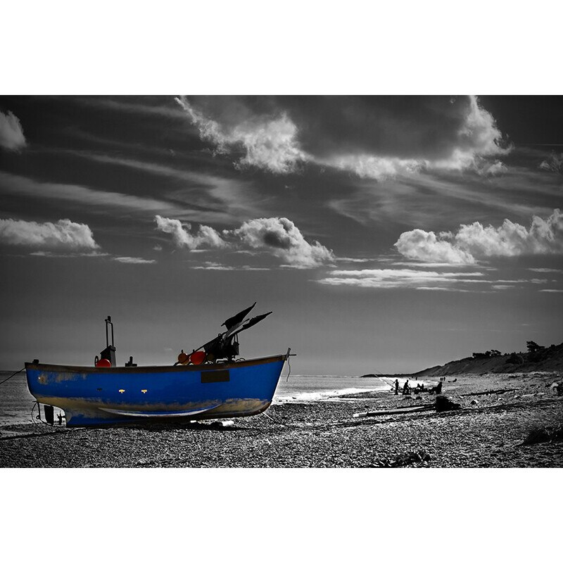 Tablou canvas, produs DekoStore, pentru living/dormitor/birou, inramat pe cadru de lemn, print HD, Barca albastra pe uscat, 100x70 cm