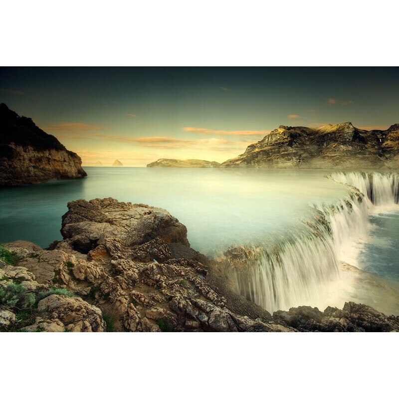 Tablou canvas, produs DekoStore, pentru living/dormitor/birou, inramat pe cadru de lemn, print HD, Cascada, 100x70 cm