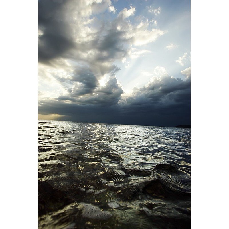 Tablou canvas, produs DekoStore, pentru living/dormitor/birou, inramat pe cadru de lemn, print HD, Inceput de furtuna pe mare, 70x100 cm