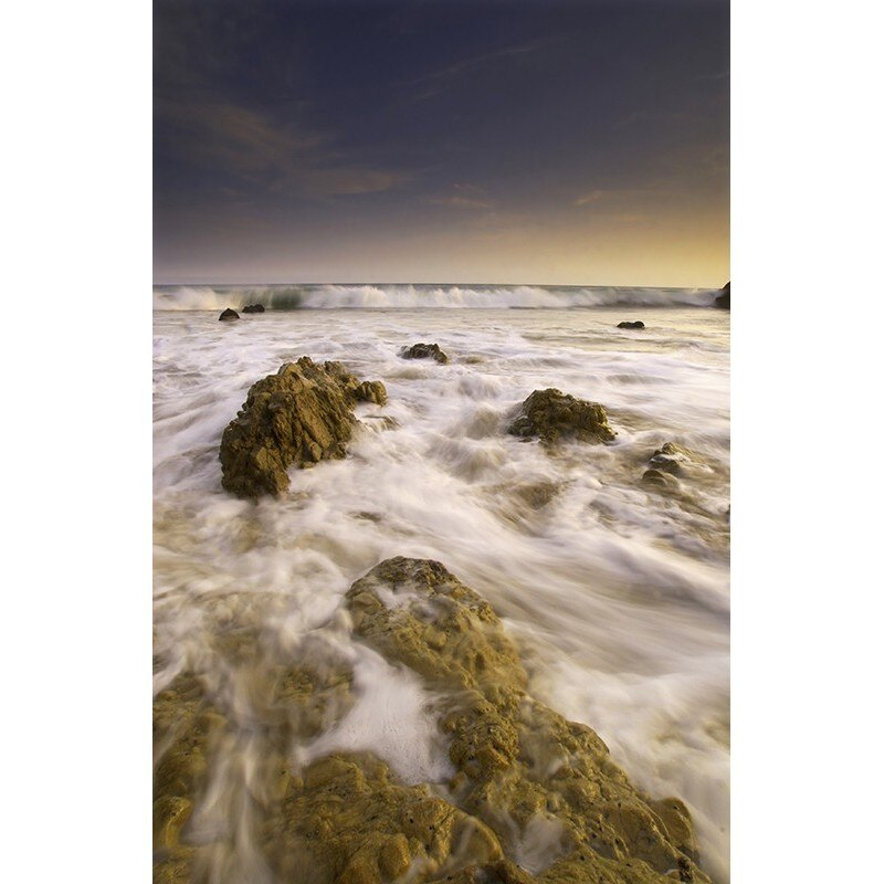 Tablou canvas, produs DekoStore, pentru living/dormitor/birou, inramat pe cadru de lemn, print HD, Valuri in mare, 30x40 cm