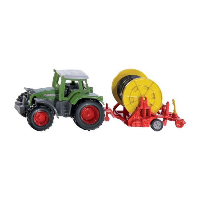 Tractor Fendt with irrigation reel