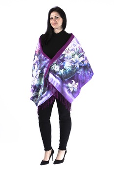 Sal din matase, paint-print, mov, cu model floral, dublat cu cashmir, cu franjuri, dimensiune: 190/50 cm Sal din matase, paint-print, mov, cu model floral, dublat cu cashmir, cu franjuri, dimensiune: 190/50 cm