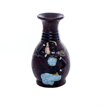 Vaza decorativa Africana 19, realizata manual din rasina, 20 cm Vaza decorativa Africana 19, realizata manual din rasina, 20 cm