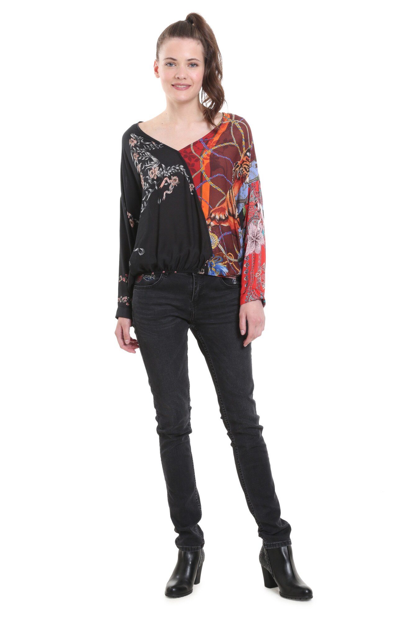 Bluza dama Desigual, cu imprimeu abstract si decolteu in V, din vascoza, Lua, Negru/Rosu caramiziu/Galben, L