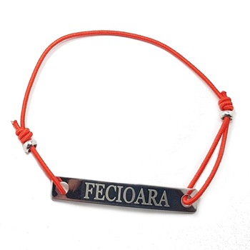 Bratara rosie cu snur ajustabil si placuta gravata cu zodia fecioara Bratara rosie cu snur ajustabil si placuta gravata cu zodia fecioara