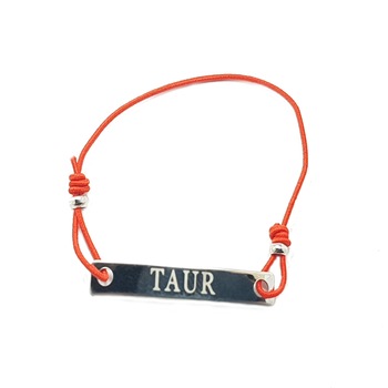 Bratara rosie cu snur ajustabil si placuta gravata cu zodia taur Bratara rosie cu snur ajustabil si placuta gravata cu zodia taur