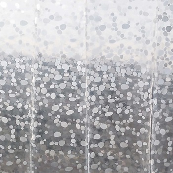 Perdeaua de dus, model geometric, alb cu negru, 200 x 180 cm Perdeaua de dus, model geometric, alb cu negru, 200 x 180 cm