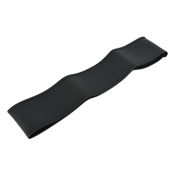 Husa volan ART LUX FST01 cu ac si ata piele cu gaurele marime M Culoare negru Husa volan ART LUX FST01 cu ac si ata piele cu gaurele marime M Culoare negru