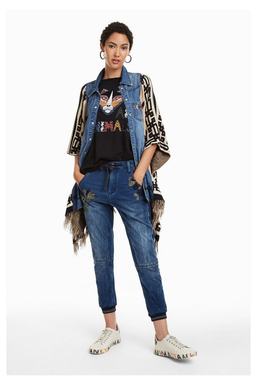 Blugi dama, Desigual, jogger, cu detalii brodate, Mar, Marimea 29